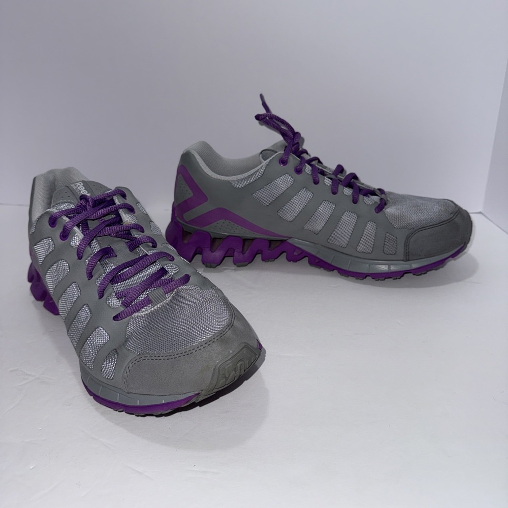 Reebok Women  9.5 ZigTech Running Shoes Gray Blokecore, Athleisure Retro MomVibe